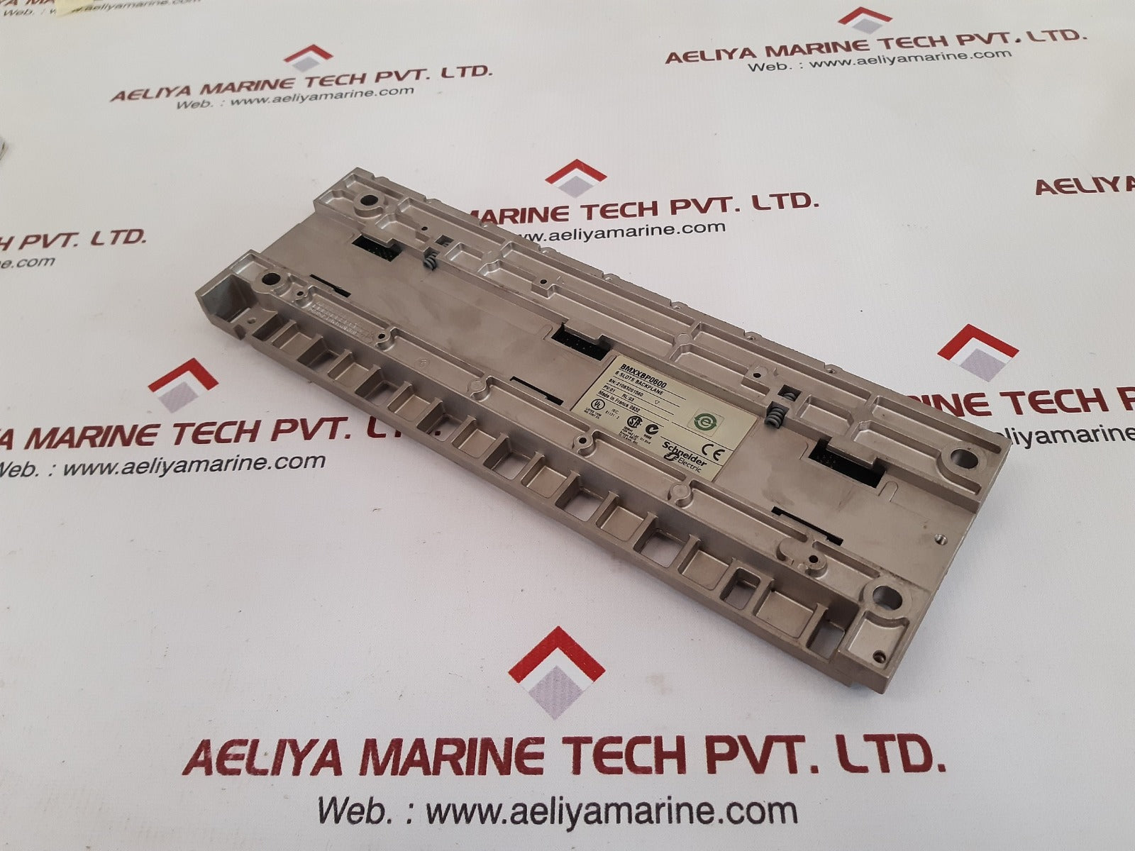 Schneider electric bmxxbp0600 6 slots backplane