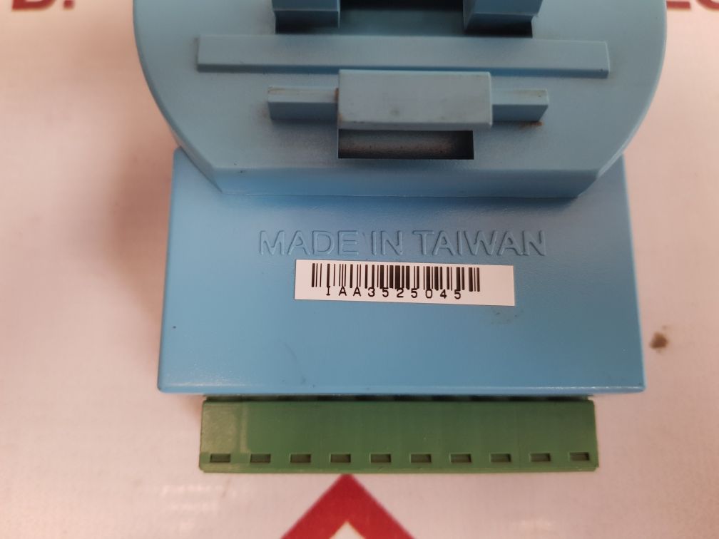 Advantech adam-4017 8-channel analog input module