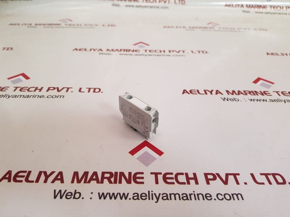Aeg hs 7k.10 auxiliary contactor 