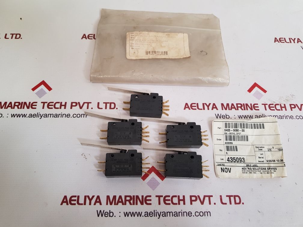 Set of 5x Cherry e19 snap-action plunger micro switch 0403-0080-00