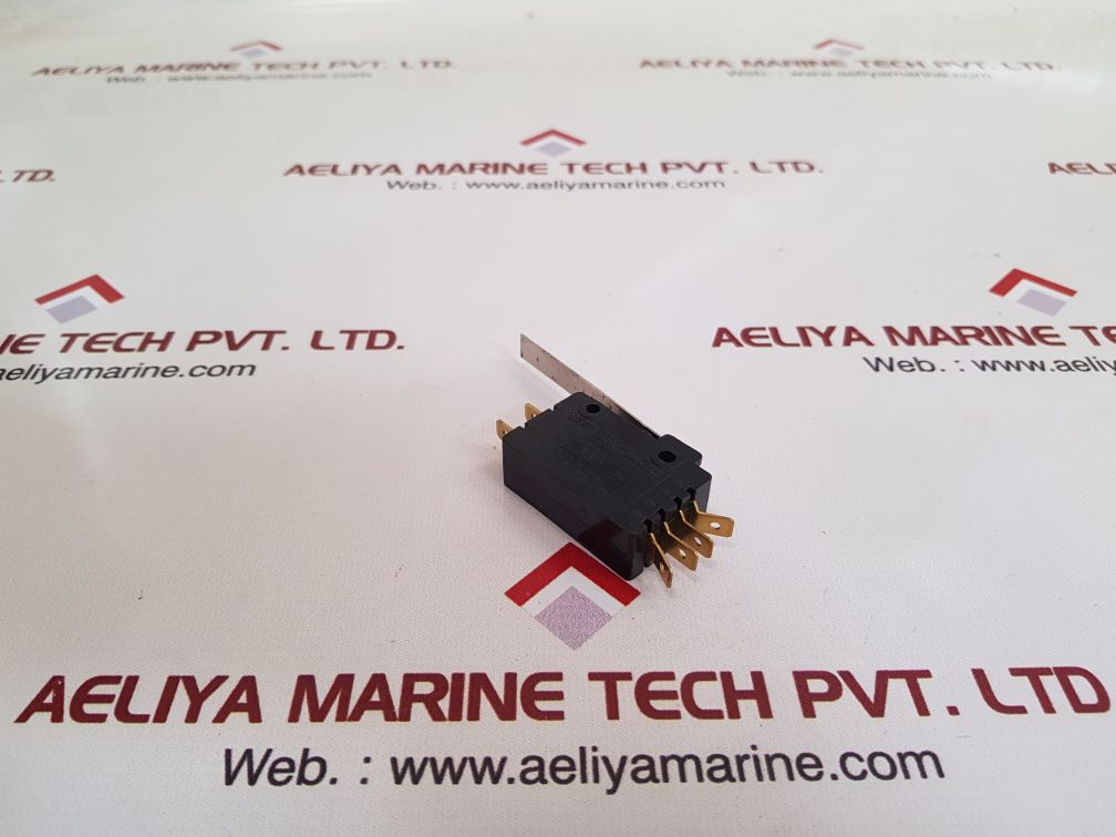 Set of 5x Cherry e19 snap-action plunger micro switch 0403-0080-00