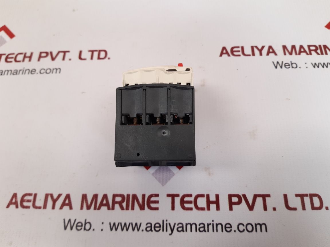 Telemecanique / Schneider lrd 10 thermal overload relay 034679