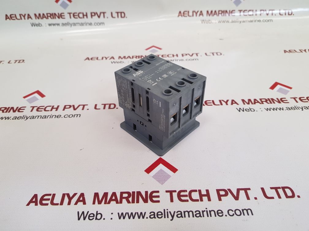 Abb ot80ft3 switch-disconnector 1sca105431r1001