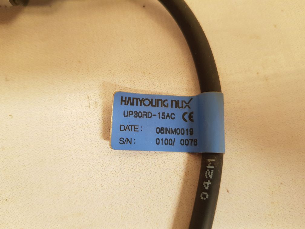 Hanyoung nux up30rd-15ac proximity sensor 