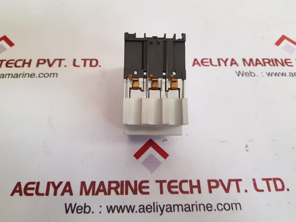 Moeller se00-11-pkz0 contact module
