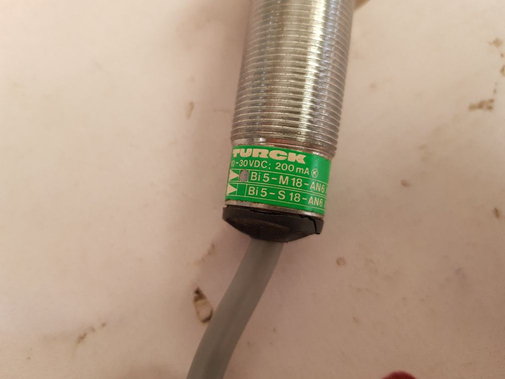 Turck bi5-m18-an6x inductive proximity sensor