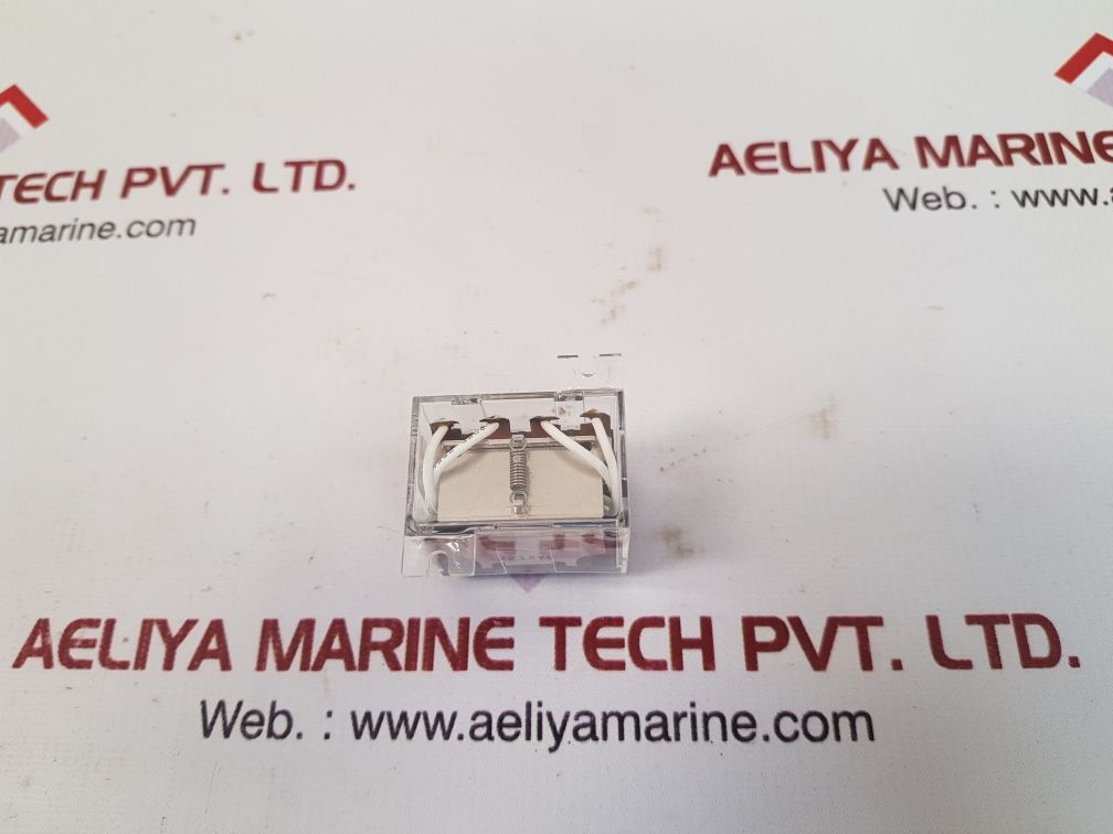 Omron ly4f flange mount relay