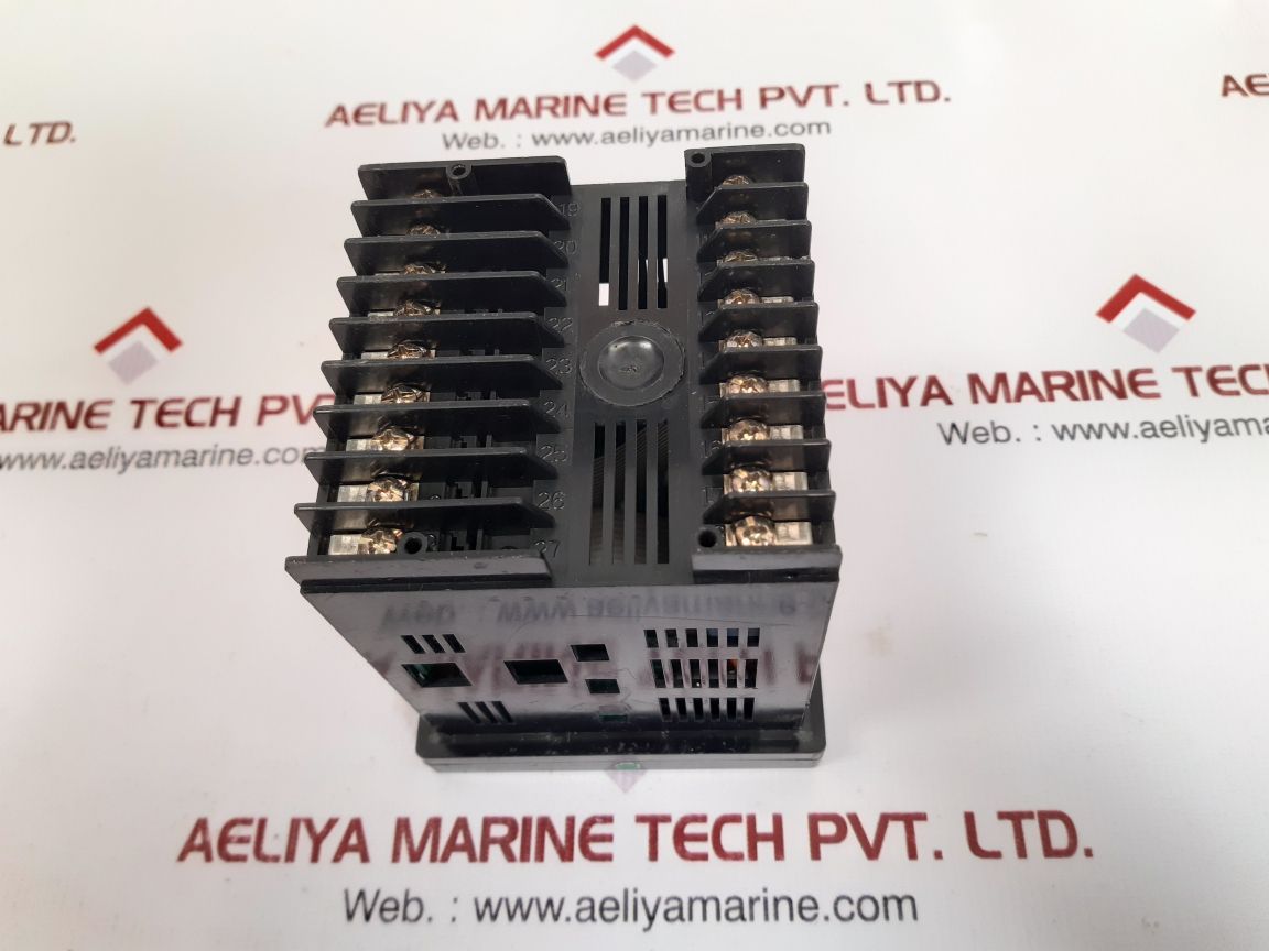 Chromalox 2104-ro100 temperature controller 