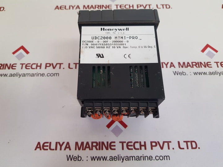 Honeywell dc200e-0-00f-200000-0 digital temperature controller 