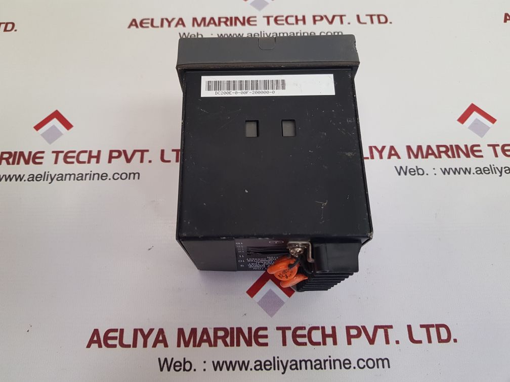 Honeywell dc200e-0-00f-200000-0 digital temperature controller 