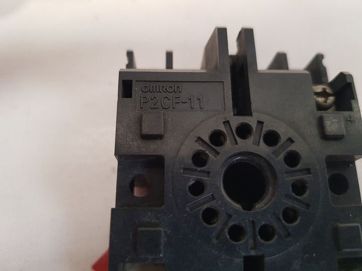 Omron p2cf-11 relay socket 10a250vac