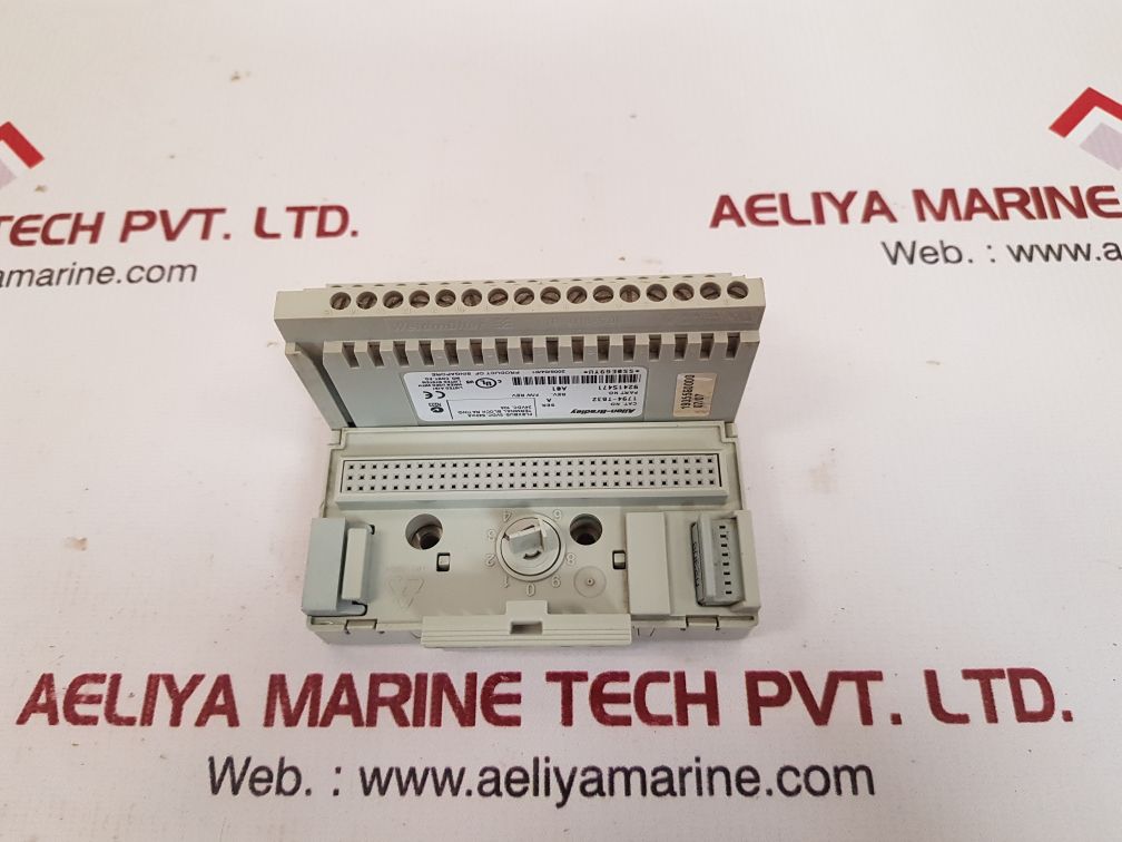 Allen-bradley 1794-tb32 ser. a terminal block base 92415471