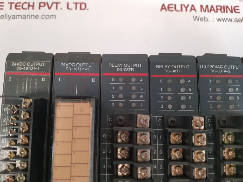 Koyo direct logic 305 d3-05b-1,d3-16td1-1,d3-08tr,d3-08ta-2 module rack