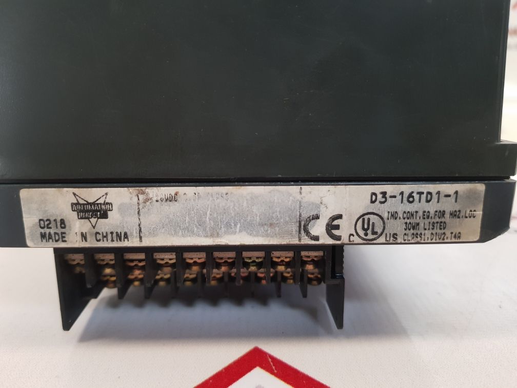 Koyo direct logic 305 d3-05b-1,d3-16td1-1,d3-08tr,d3-08ta-2 module rack