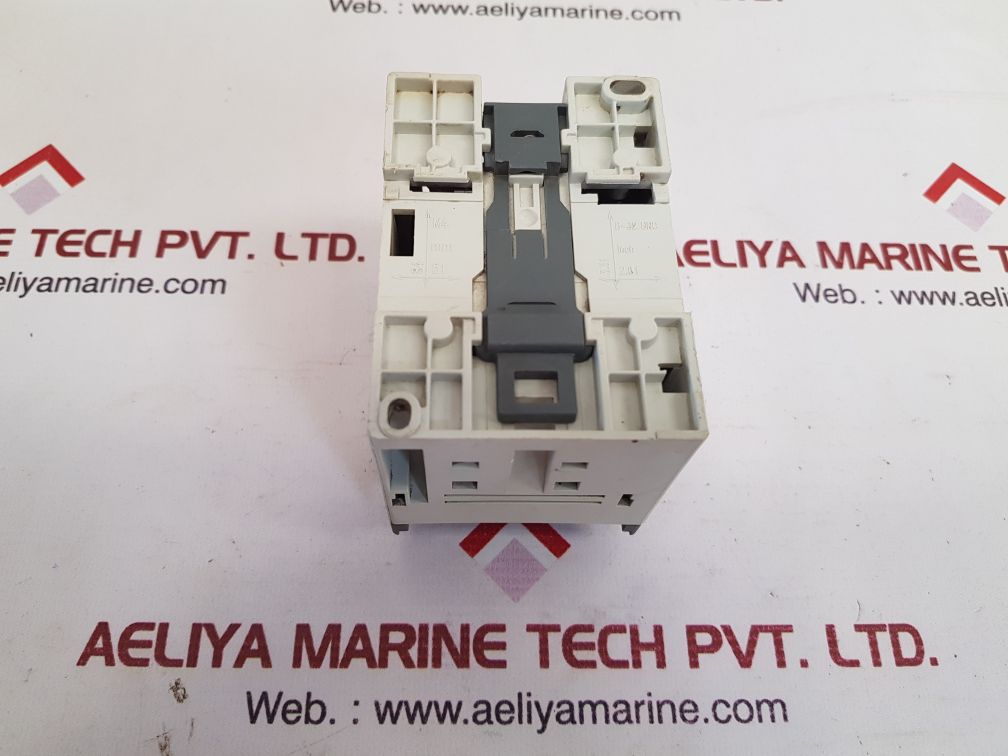 Abb xo16n1-c3.0 digital output module 1sbp260105r1001 Used 