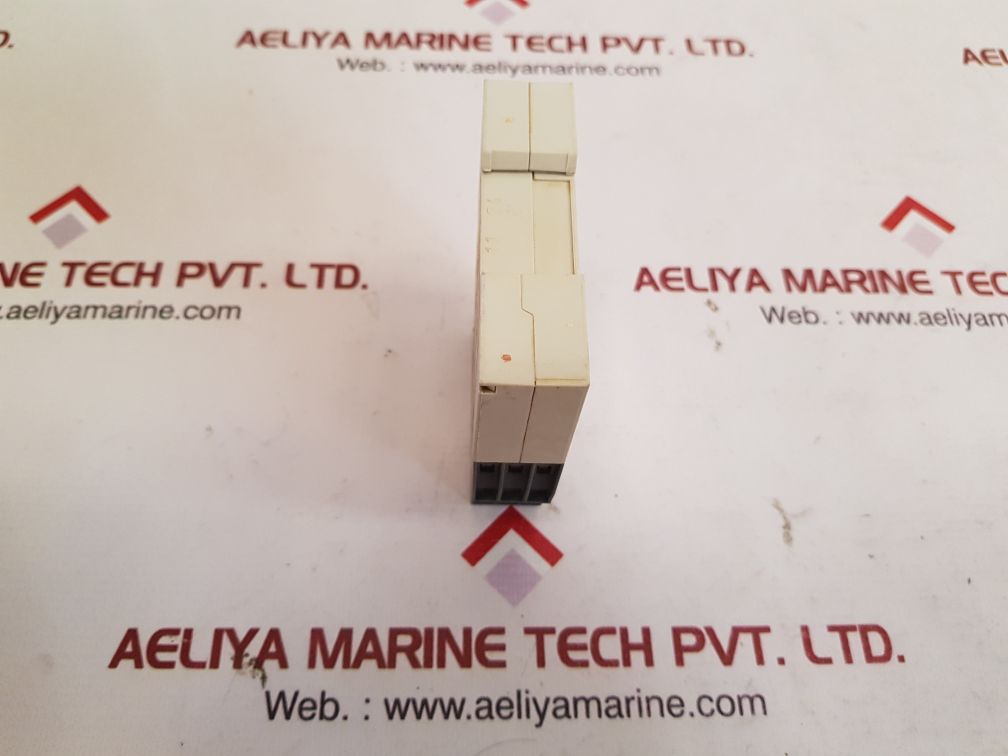 Abb cm-pvs.41s 3 phase over/undervoltage monitoring relay 1svr730794r3300