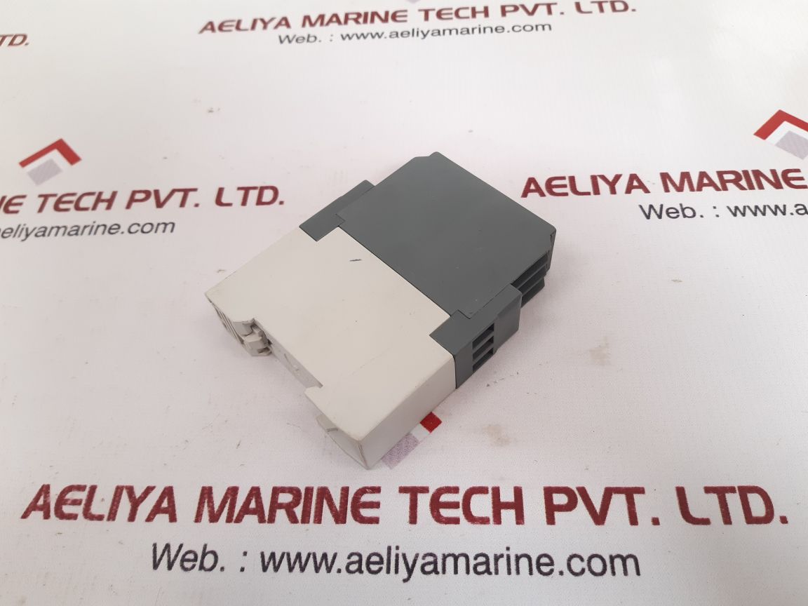 Abb cm-pfs phase sequence monitoring relay 1svr430824r9300