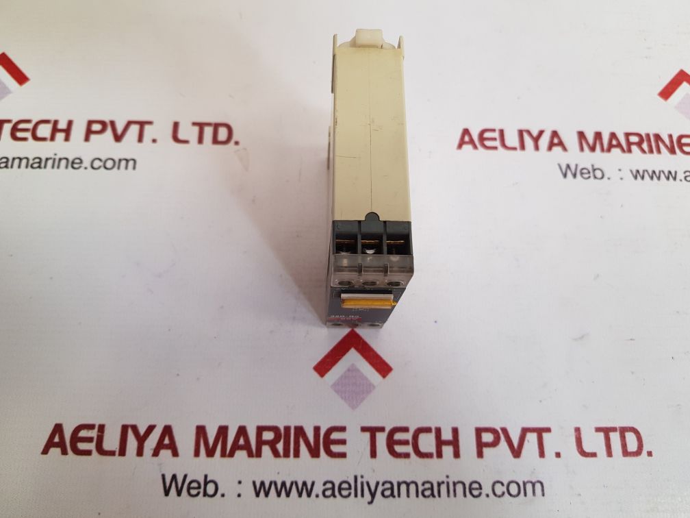 Abb cm-mse thermistor motor protection relay 1svr550800r9300