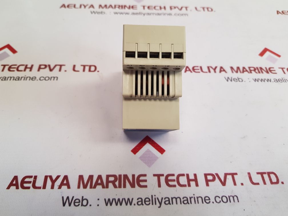 Telemecanique lt2-se00m thermistor protection relay New 