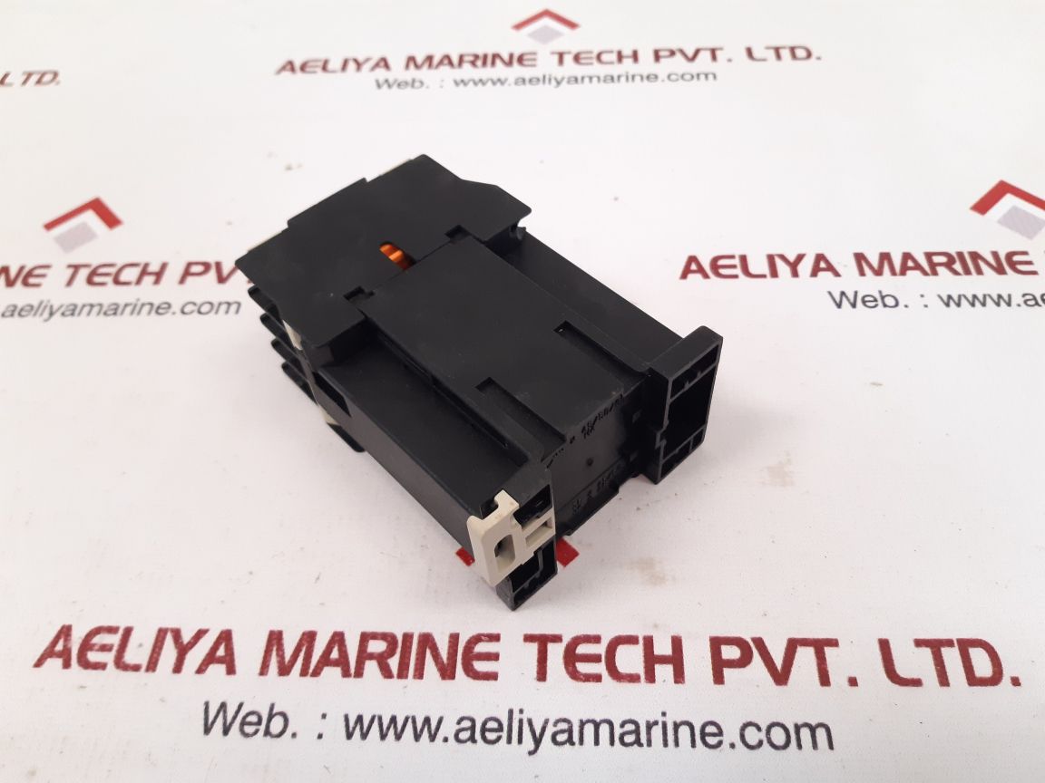 Telemecanique ca3 dn22 control relay NEW
