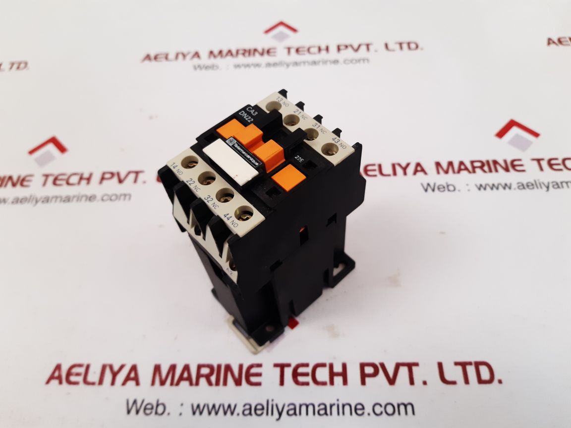 Telemecanique ca3 dn22 control relay NEW
