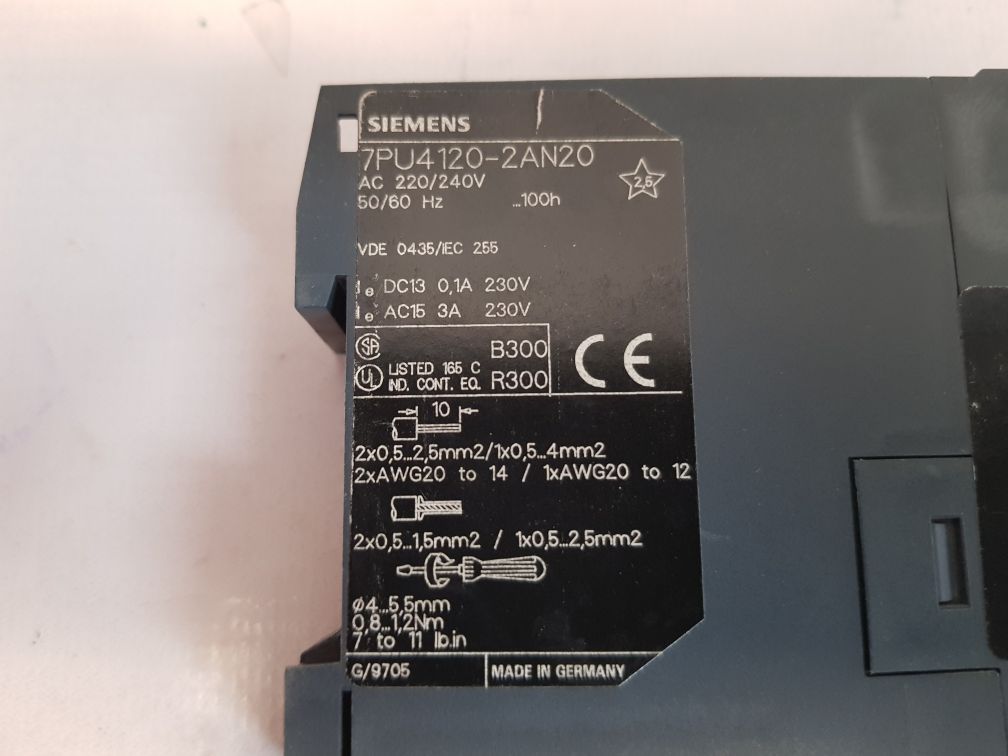 Siemens 7pu4120-2an20 time delay relay