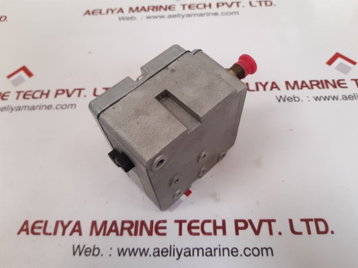 Johnson controls p77aaa-9300 pressure switch 0 to 600 kpa 