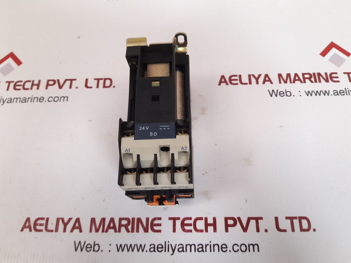Telemecanique ca3 dn40bd coil control relay