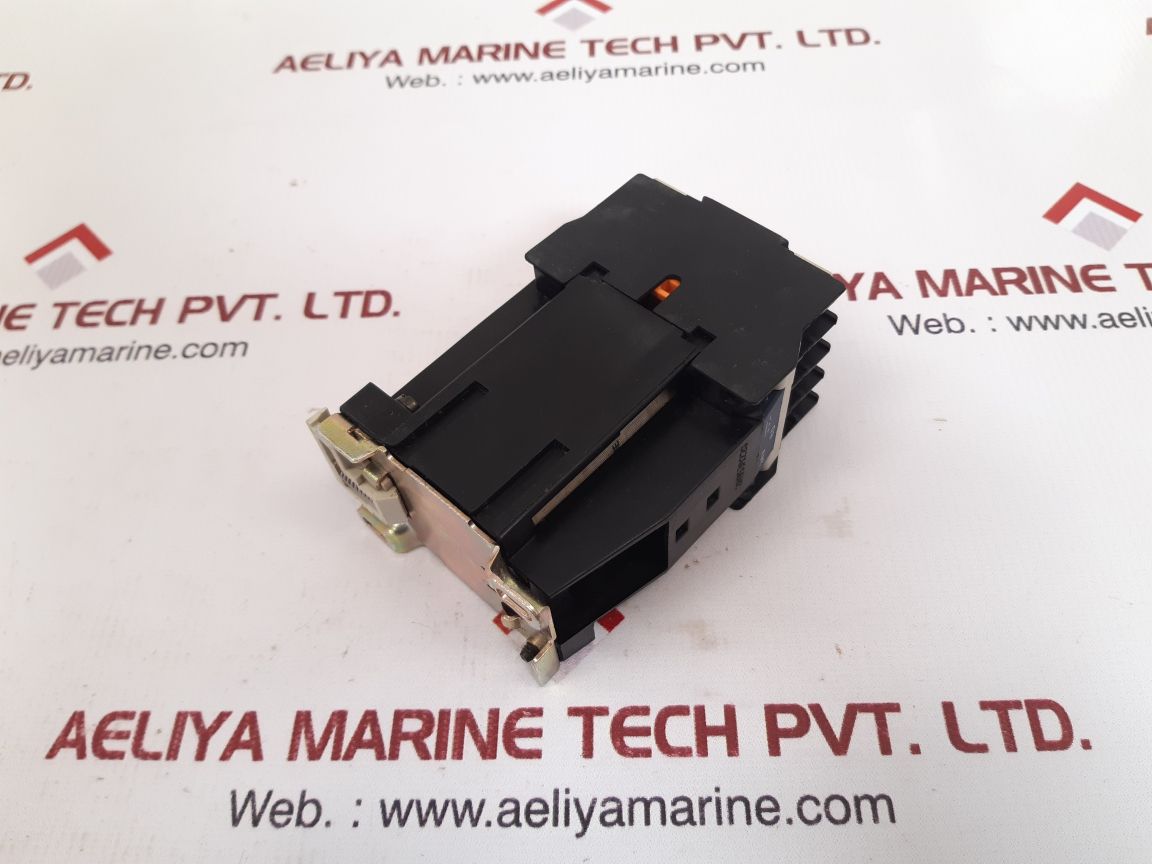 Telemecanique ca3 dn40bd coil control relay