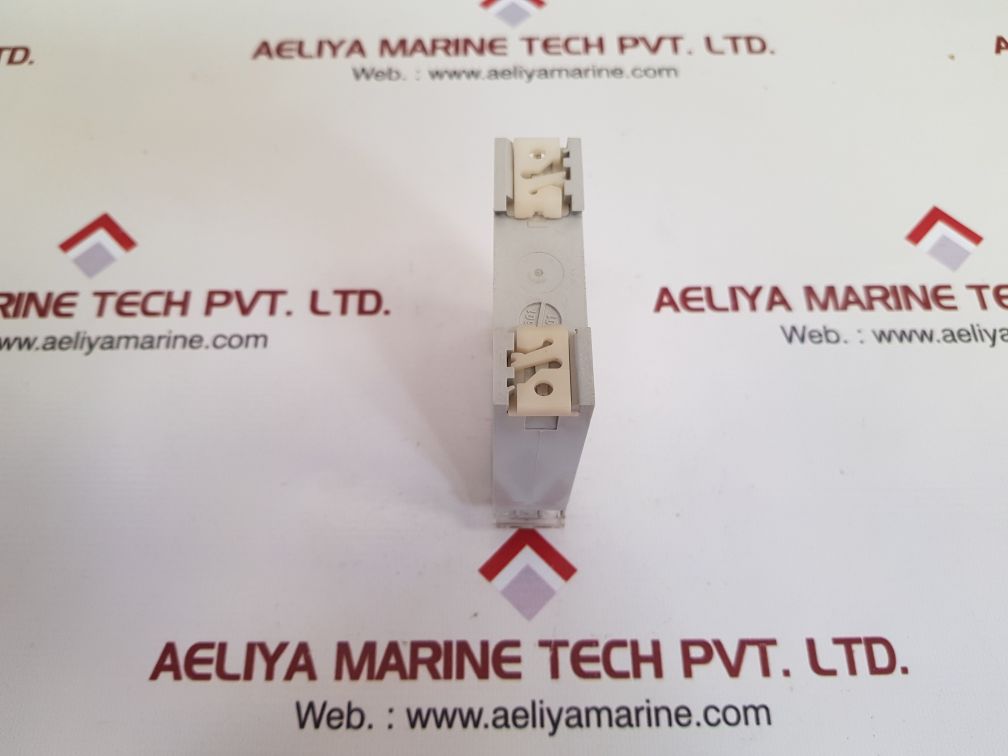 Knick 3310a2 dc isolating amplifier 
