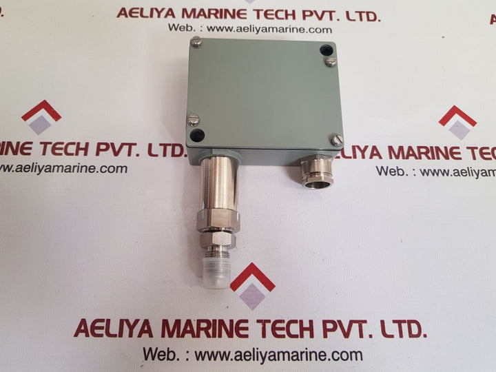 Trafag 8202.25.2210 pressure transmitter