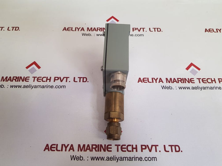 Trafag 900.2376.924 pressure switch ip65 New