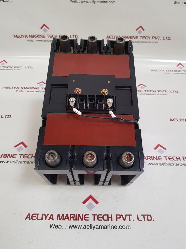 Terasaki tl-400e 3-pole circuit breaker 400a