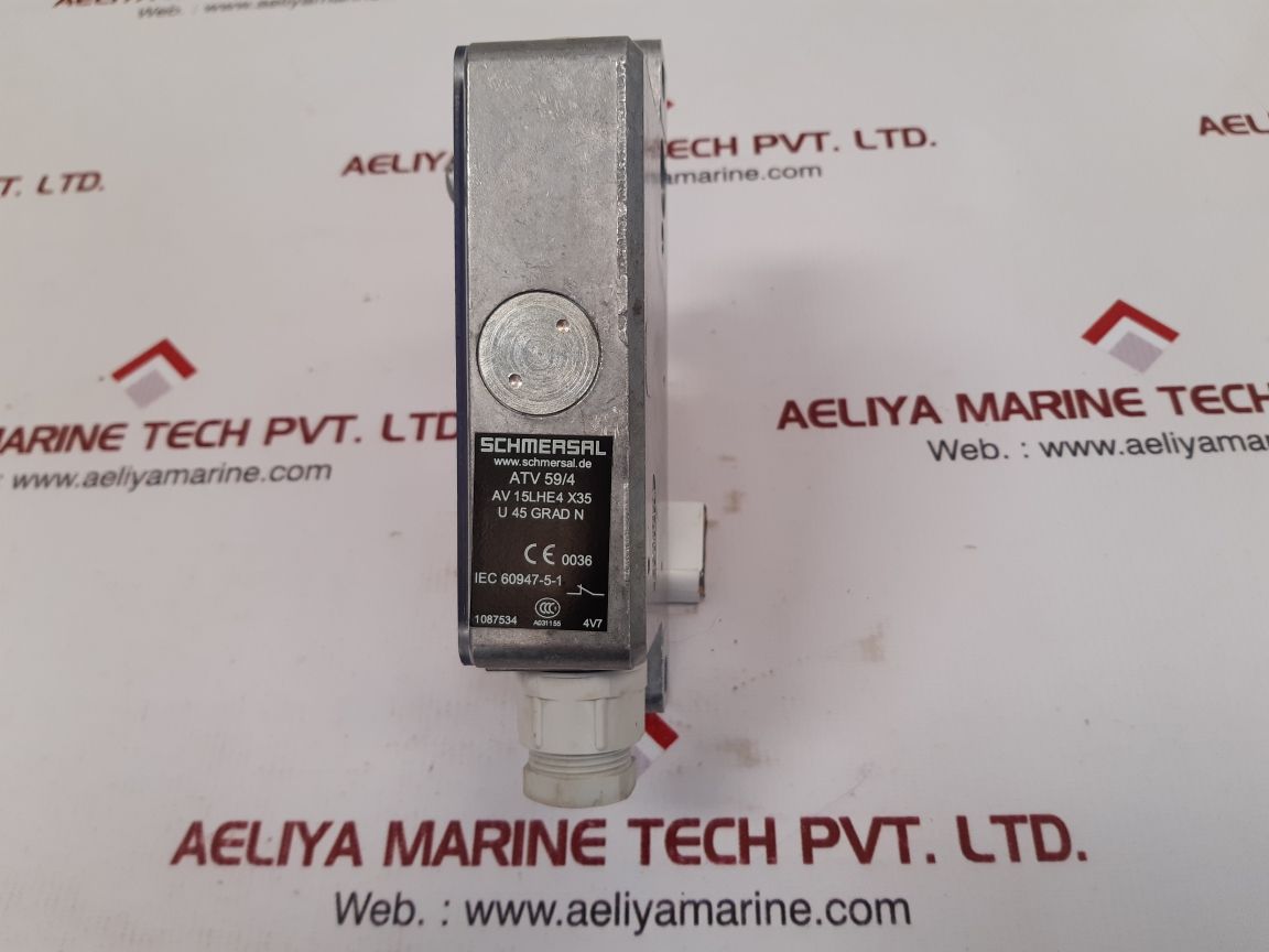 Schmersal atv 59/4 door locking system av 15lhe4 x35