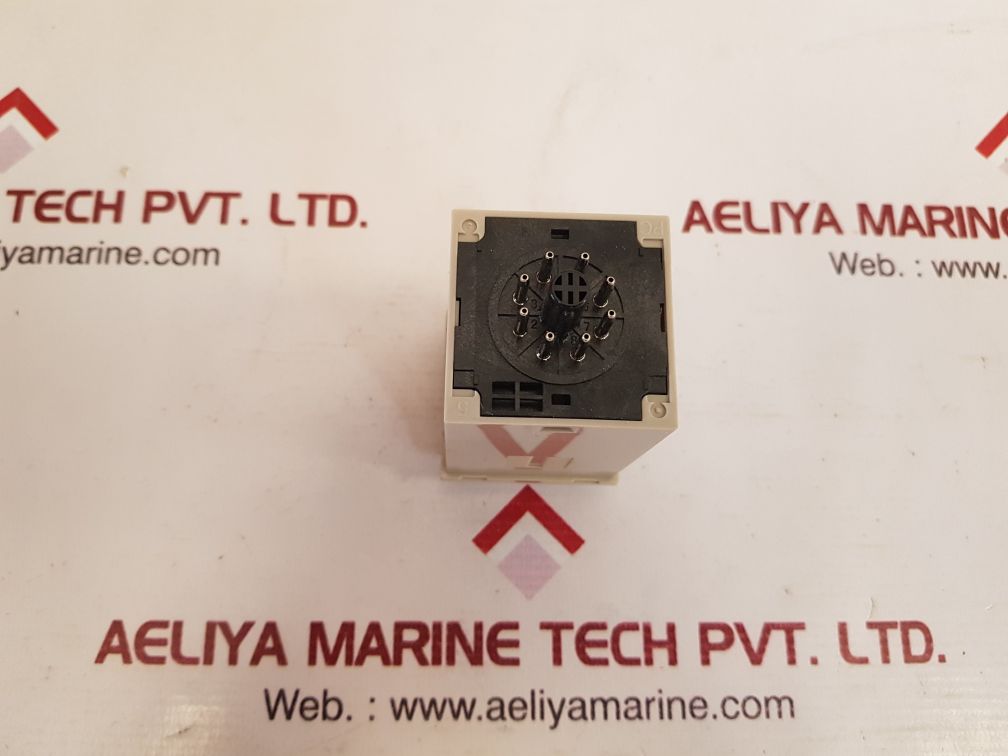 Omron h3cr-g8el timer relay 0.5s-120s
