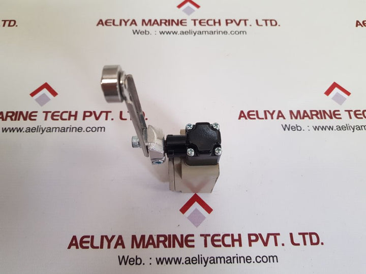 Omron wl ca12-2 limit switch Used 

