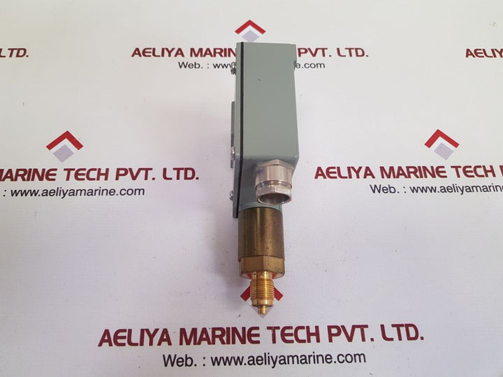 Trafag 900.2376.924 pressure switch ip65
