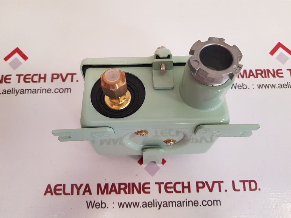 Saginomiya sns-c130w pressure switch

