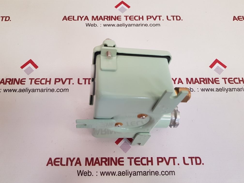 Saginomiya sns-c130w pressure switch
