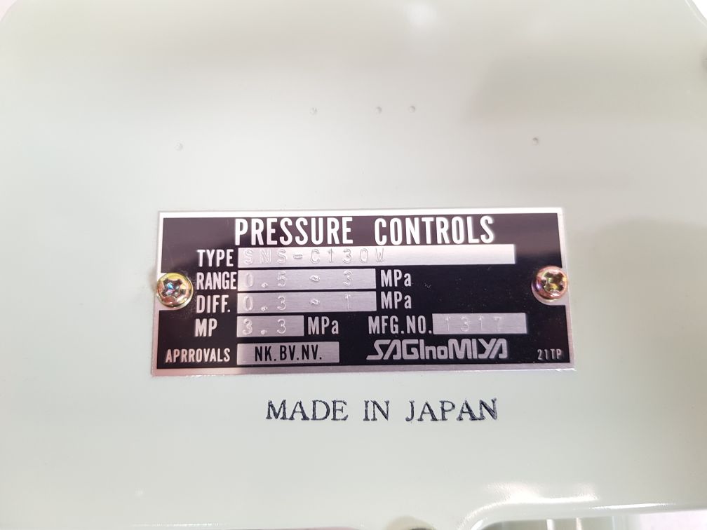 Saginomiya sns-c130w pressure switch New 
