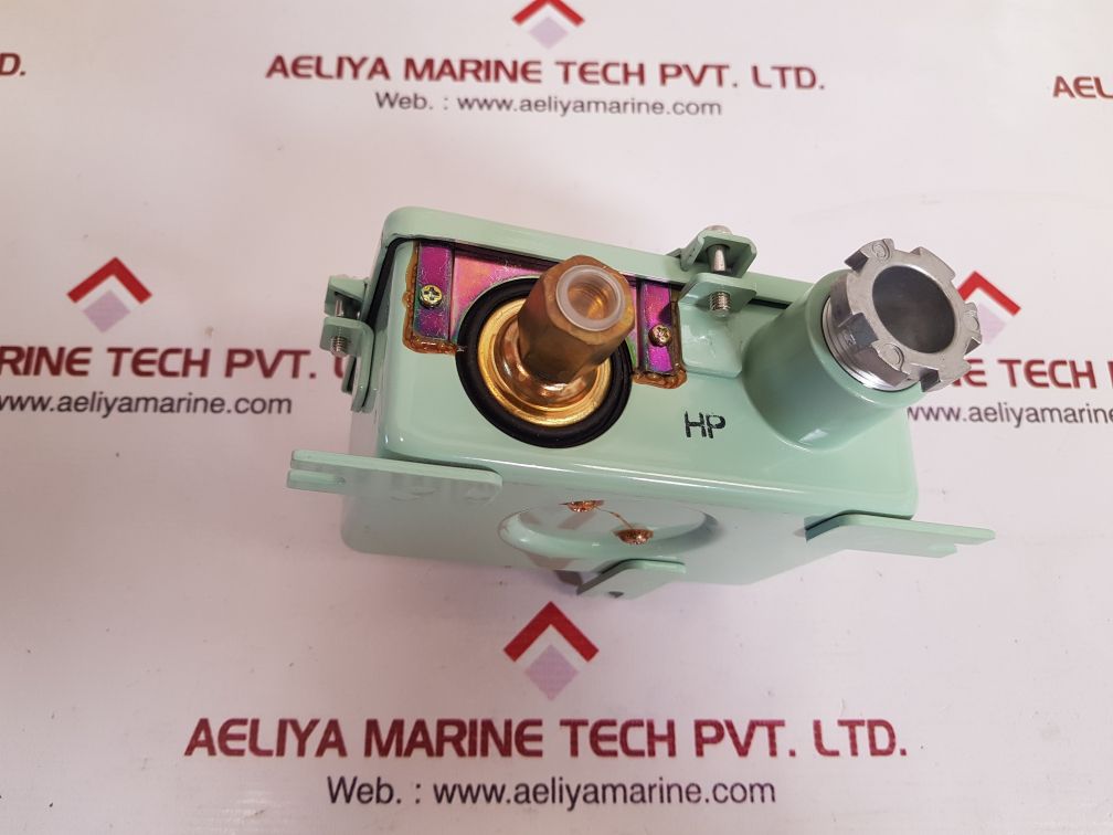 Saginomiya yns-c106wgq pressure switch range 0.02~ 0.35 mpa
