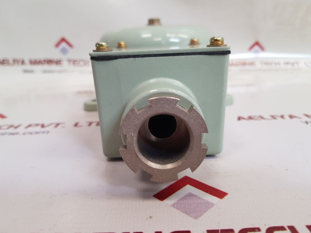 Zero One Okada Marine Bell Watertight Type 1
