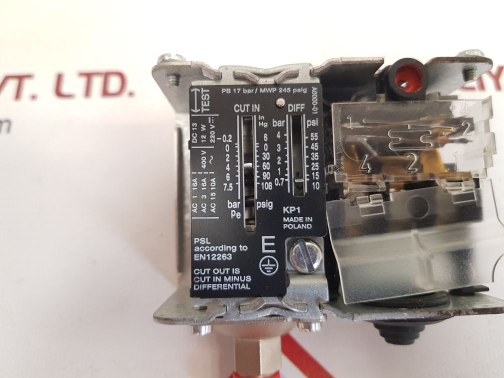 Danfoss a0000-01 low pressure control -0.2 ... 7.5 bar 
