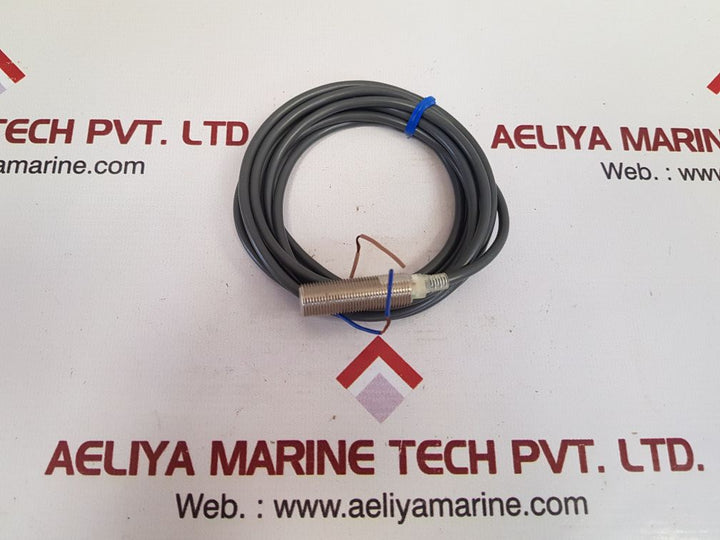 Omron corporation e2e-x2y1 proximity switch
