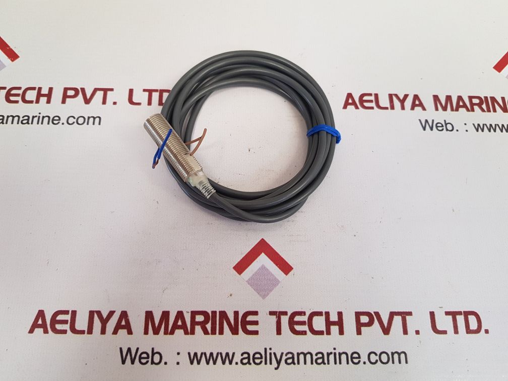Omron corporation e2e-x2y1 proximity switch
