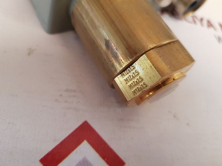 Trafag 940.2377.903 pressure switch 0...6 bar
