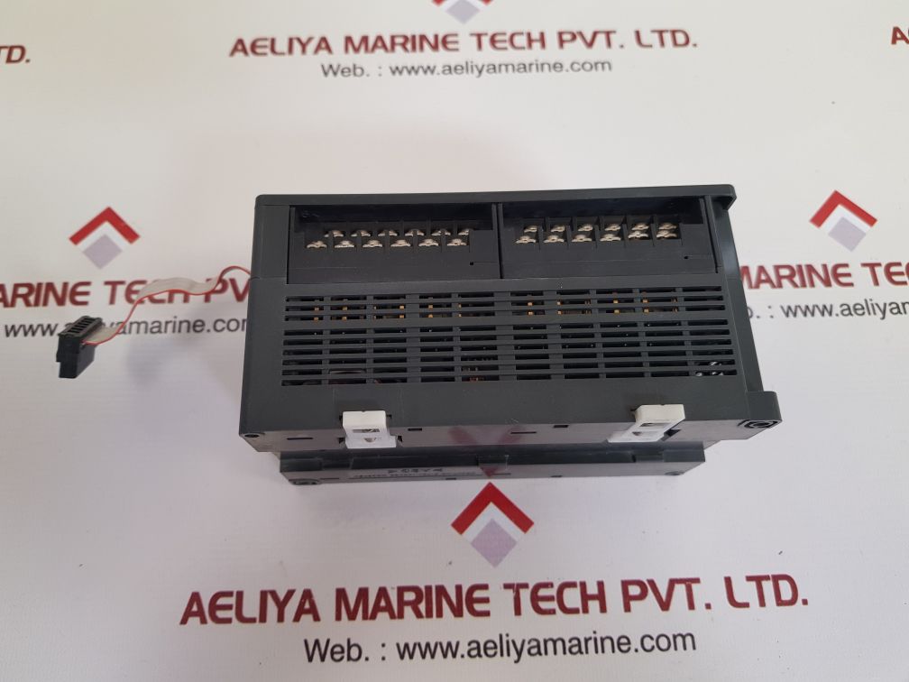 Ge fanuc ic200uex211-b micro expansion unit 5vdc/240vac 2a max
