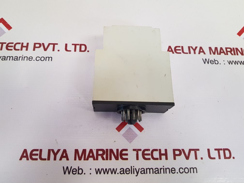 Carlo gavazzi pcb01dm24 multifunction timer