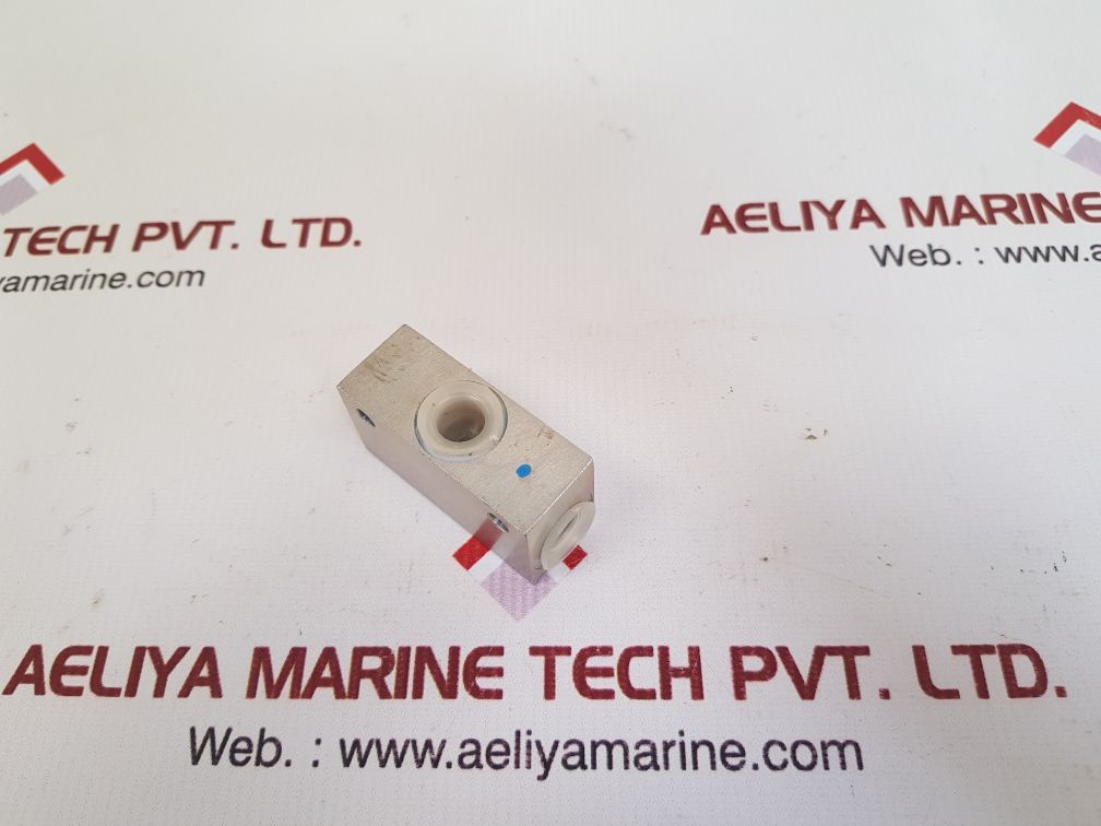 Nabtesco gdc-14m 12b shuttle valve 73794501-01