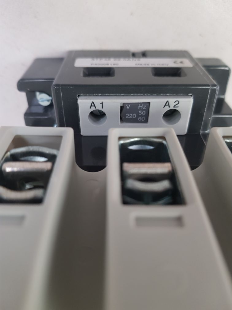 Siemens 3tf46 22-0an2 auxiliary contactor